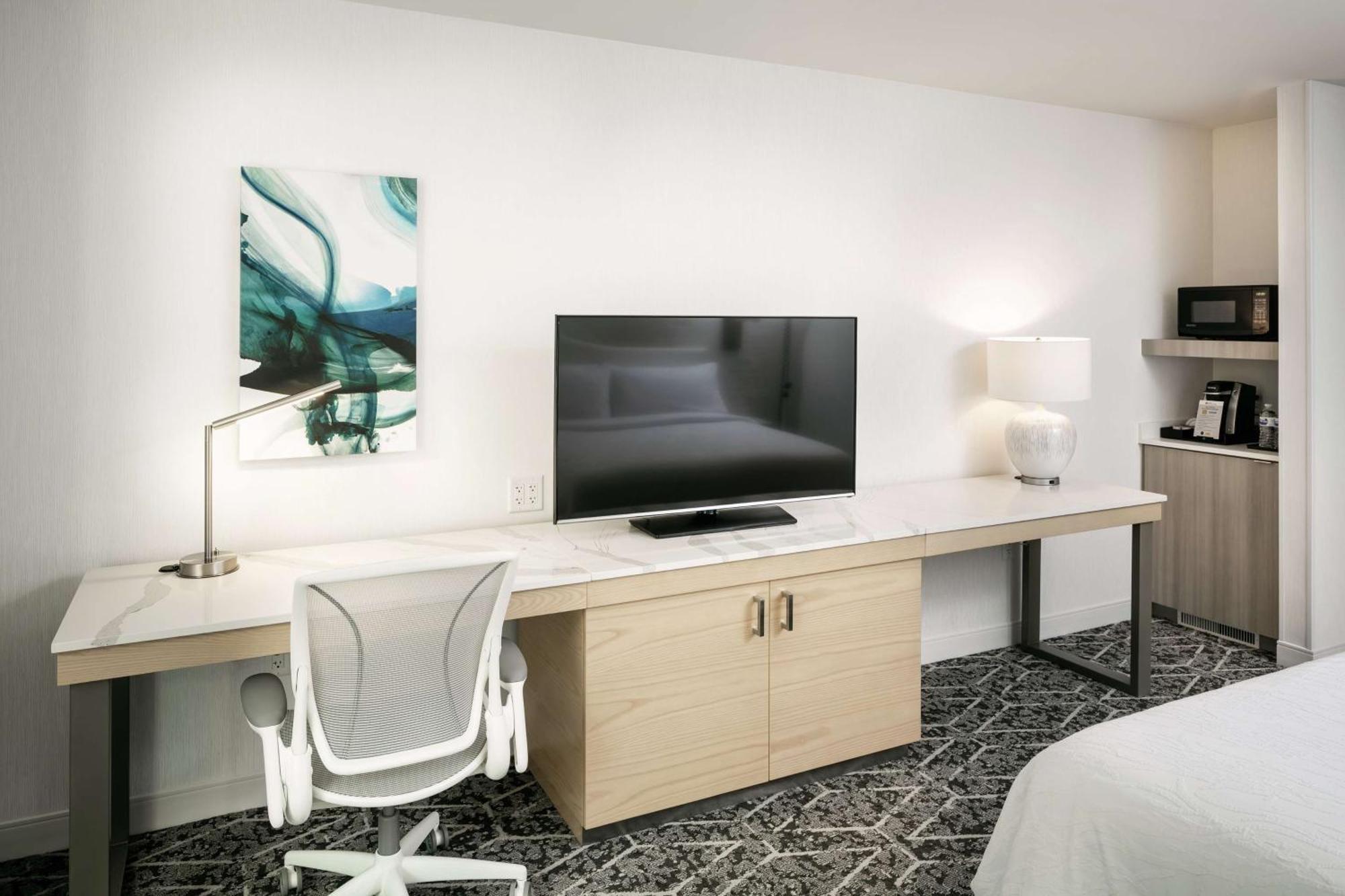 King Room,1552140787:JPEG